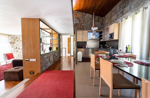 Sao Martinho de Silvares Casa | Casa de Silvares Fafe - Moradia Premium com piscina by House and People