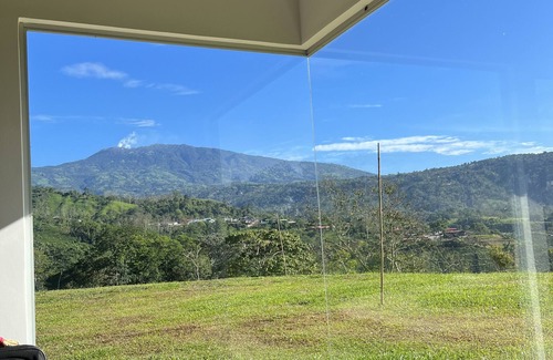 Santa Cruz de Turrialba Casa | Casa de Volcán