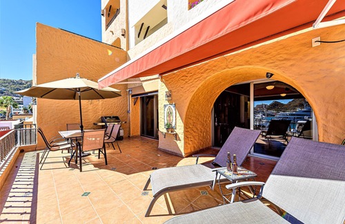Centro Condominio | Casa Deakins is Amazing & Best Location on The Marina