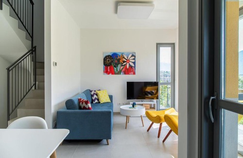 Ossuccio Casa | Casa degli Ulivi - Ossuccio, Tremezzina by LoveComo