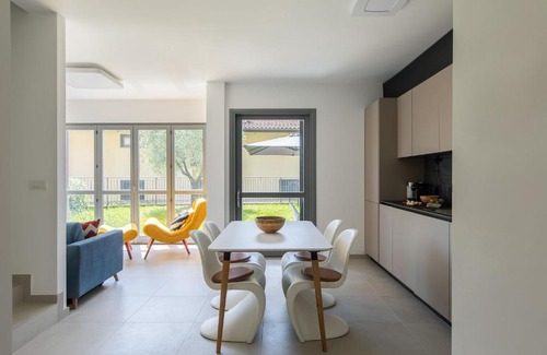 Ossuccio Casa | Casa degli Ulivi - Ossuccio, Tremezzina by LoveComo