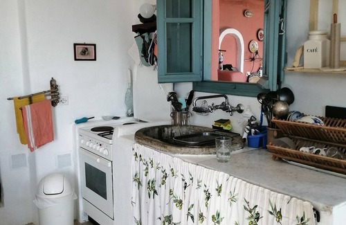 Leros Casa | CASA DEI MELOGRANI at Vourlidia Leros