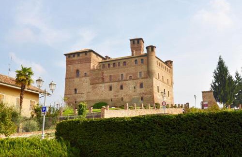 Grinzane Cavour Casa | Casa dei Nonni #charminglanga