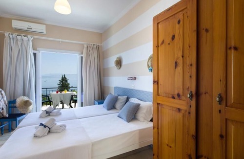 Dafnata Cama Y Desayuno | Casa dei Venti - Cozy Double Sea View Room