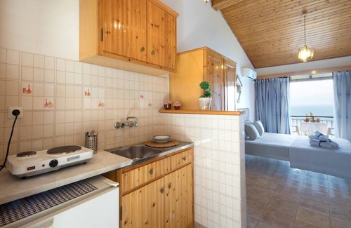 Dafnata Cama Y Desayuno | Casa dei Venti - Cozy Double Sea View Room