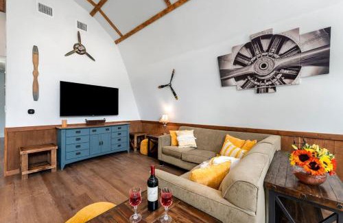 Wimberley Casa | Casa del Avion and Casa Coop
