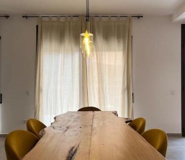Ardenya Casa | Casa del Camí, Turisme Rural Calma i Pedra a 14 minuts de la platja