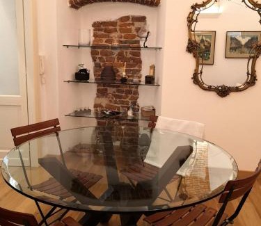 Centro Storico Apartamento | Casa del Conte Massimiliano Roero
