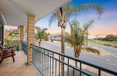 Maslin Beach Casa | Casa Del Frankie. Maslin Beach