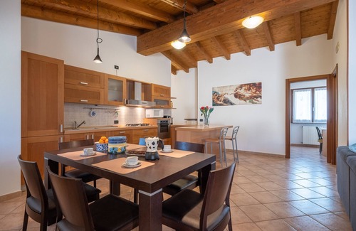Paratico Apartamento | Casa del Gatto - Tres Habitaciones Piso, Capacidad 4