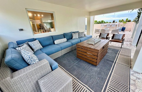 Las Carreras Villa | Casa Del Mar - Beach Front with Endless Views