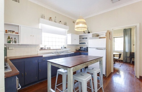 South Fremantle Casa | Casa Del Mar - South Fremantle Home