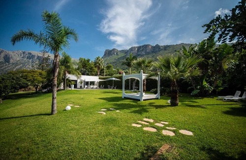 Cinisi Villa | Casa Del Re - Modern villa with pool