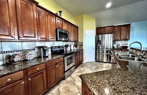 Canyon Lake Casa | Casa Del Sol - Sleeps 10 - Fiber WiFi - 4 min. from Comal Park.