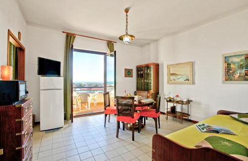 Ceriale Apartamento | Casa del Tramonto - with private parking - Happy Rentals