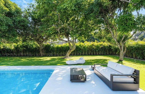 Ludlam Casa | Casa de lujo en Miami con acceso a cancha de pádel privada