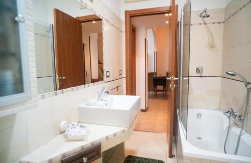 Quartiere XXXIII Lido di Ostia Ponente Apartamento | Casa di Aldino a Marina di Roma