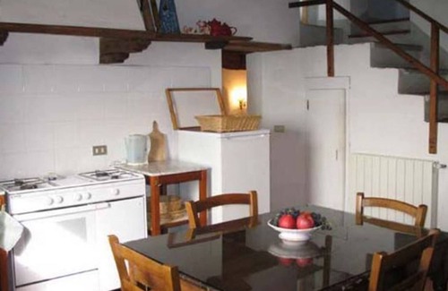 Pietrabuona Casa | Casa di Alfiero del Podere Cima di Zano - apartamento para 4 personas