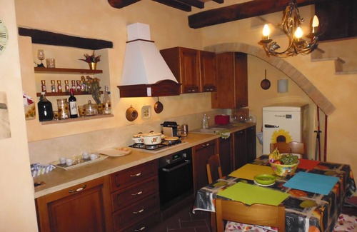 Asciano Apartamento | Casa di charme en un casolare di pietra con giardino privato