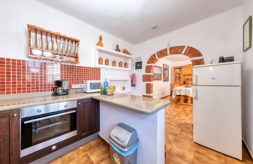 La Geria Chalet De Esquí | Casa Diama 1: vista a la Geria y piscina compartida