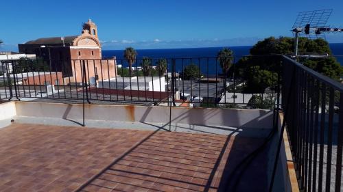 Malfa Apartamento | Casa Didime, al centro di Malfa a soli 600 mt dalla spiaggia