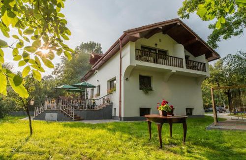 Provita de Sus Cama Y Desayuno | Casa din Plai