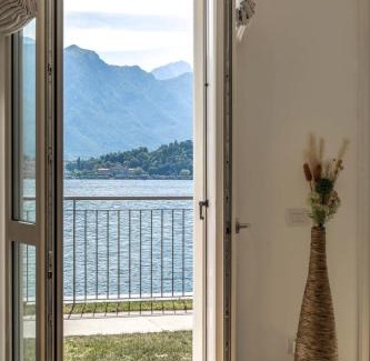 Cadenabbia Casa | Casa Divina - Cadenabbia, Griante by LoveComo