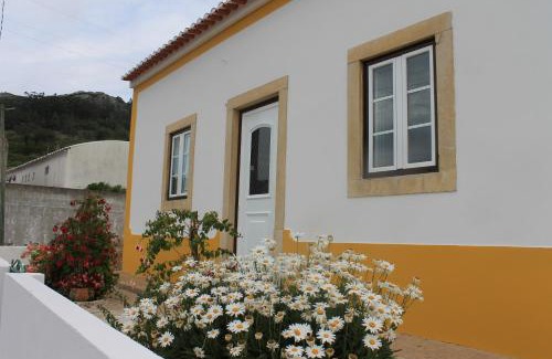 Praganca Casa | Casa Do Avô In Montejunto