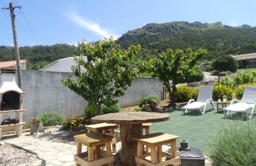 Praganca Casa | Casa Do Avô In Montejunto