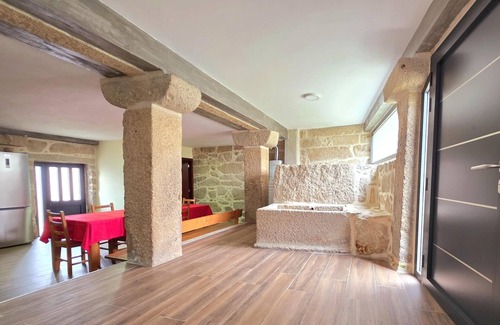 Ponte da Barca Cabaña | Casa do Carvalhal | Ermida | Parque Nacional de Peneda-Gerês