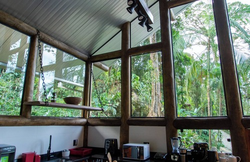 Paraty Cabaña | Casa do Lenhador, Durma ao som da Cachoeira!