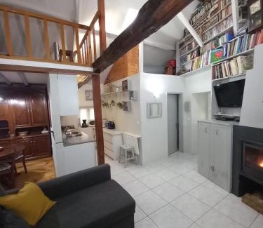 Bouro Casa | Casa do Paço com Jardim Privado - Centro de Terras de Bouro, Gerês