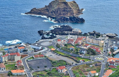 Porto Moniz Apartamento | Casa do Pescador, a Home in Madeira