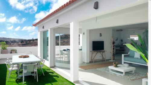 Vila Baleira Casa | Casa do Pico by Casas dos Lebre
