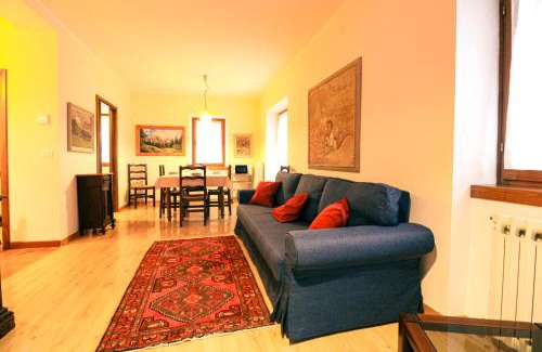 Auronzo di Cadore Apartamento | Casa Dolomia - Pieno centro e a due passi dal lago
