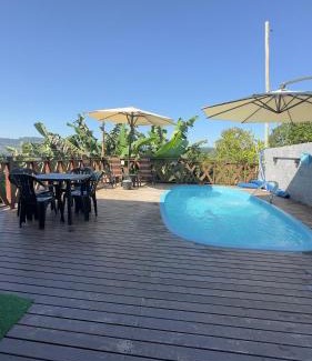 Piratuba Casa | Casa dos Gerânios com Piscina - 4 Quartos climatizados, espaçosa ideal para encontro de grupos e familiares, próximo do Parque Termal!