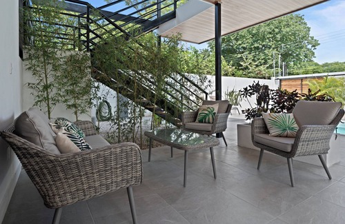 Sámara Casa | Casa Driftwood -Modern and Tropical Costa Rica Getaway