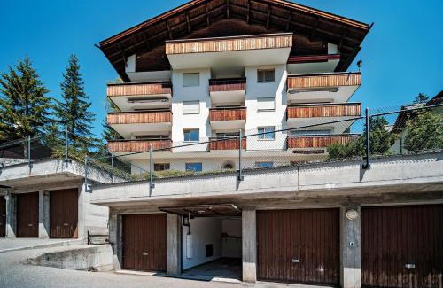 Arosa Apartamento | Casa Dschember 11