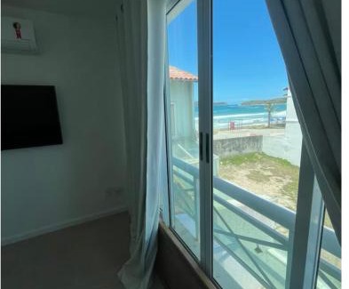 Pero Apartamento | Casa duplex Cabo Frio, em frente à praia do Peró