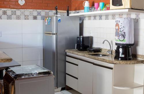 Barra Mar Casa | Casa Duplex com 2 suítes com ar condicionado ,100m da Praia - Barra de São Miguel, a 8 minutos da praia do gunga e a 3 da praia bonita! Condomínio com piscina e churrasqueira!