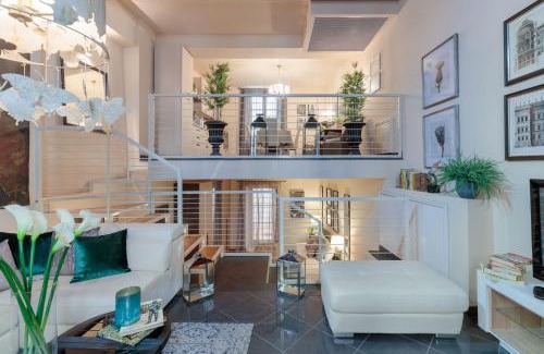 Lucca Historical Center Apartamento | CASA EDA, Modern Contemporary Central Apartment inside the Walls of Lucca