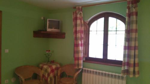 Santa María de Cayón Casa | Casa El Espesedo, 6 dormitorios y 6 baños, salón 60m2, jardin 500m2