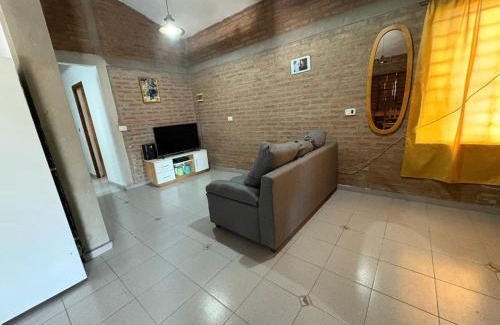 Villa Parque Síquiman Casa | CASA EL GRINGO ubicada en Villa Parque Siquiman con vista al río tres habitaciones y capacidad para ocho personas