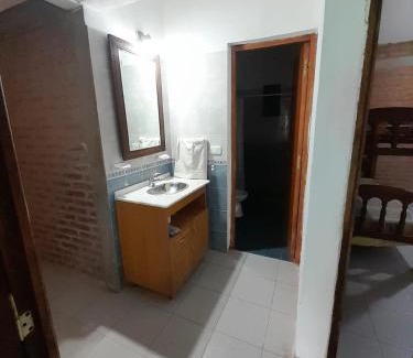 Villa Parque Síquiman Casa | CASA EL GRINGO ubicada en Villa Parque Siquiman con vista al río tres habitaciones y capacidad para ocho personas