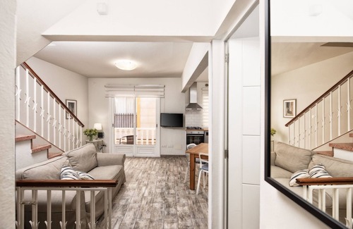 Puerto de Tazacorte Casa | Casa El Puerto by Huskalia