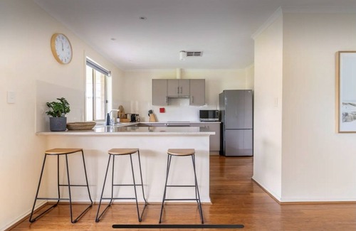 Port Willunga Casa | Casa Elder - Great for families and friends - 12 minutes walk to the beach.