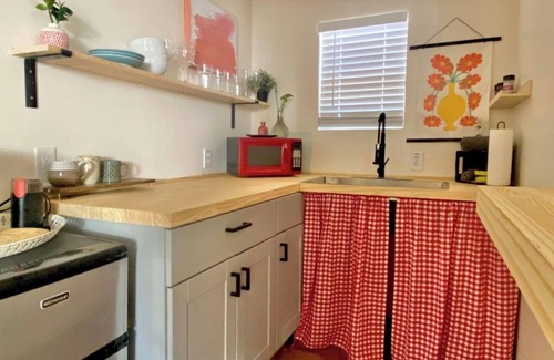 Blackshear-Prospect Hill Casa | Casa Eleven . Super Location. Walkability