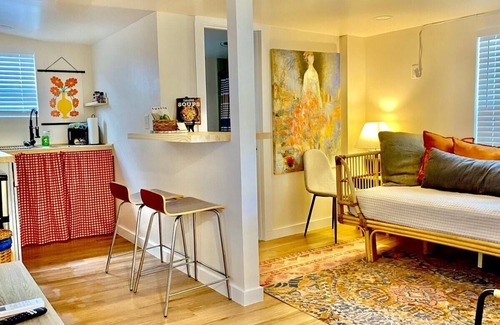 Blackshear-Prospect Hill Casa | Casa Eleven . Super Location. Walkability