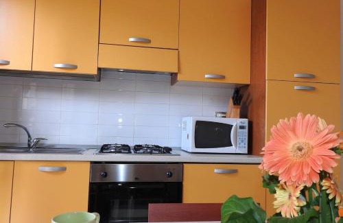 Intra Apartamento | CASA ELISA Ottima posizione e parcheggio gratuito