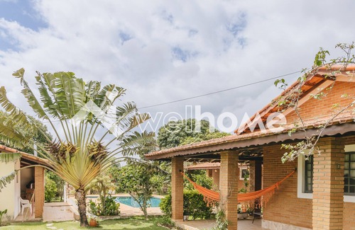 Pinhalzinho Cabaña | Casa em Pinhalzinho com Piscina e Churrasqueira